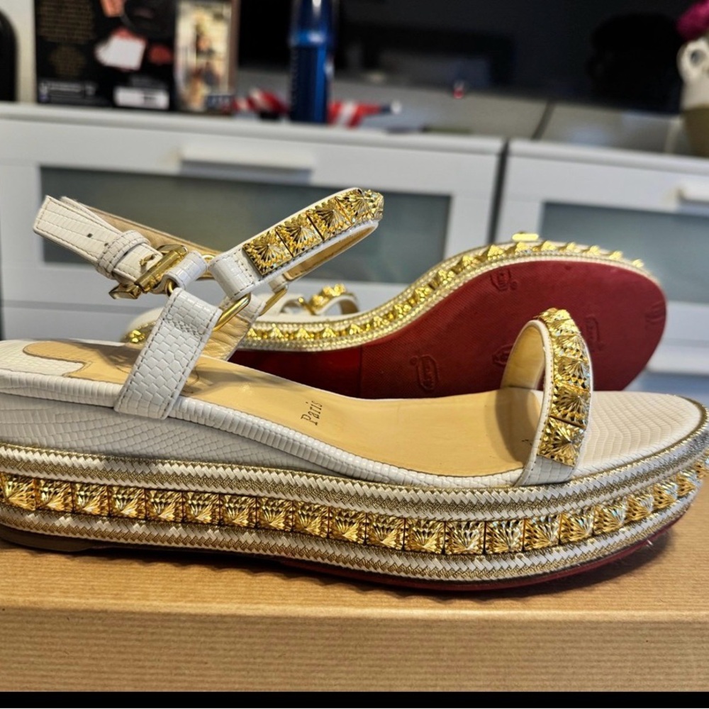 Christian Louboutin Cataclou 60mm White & Gold Studded Espadrille Sandals – 40